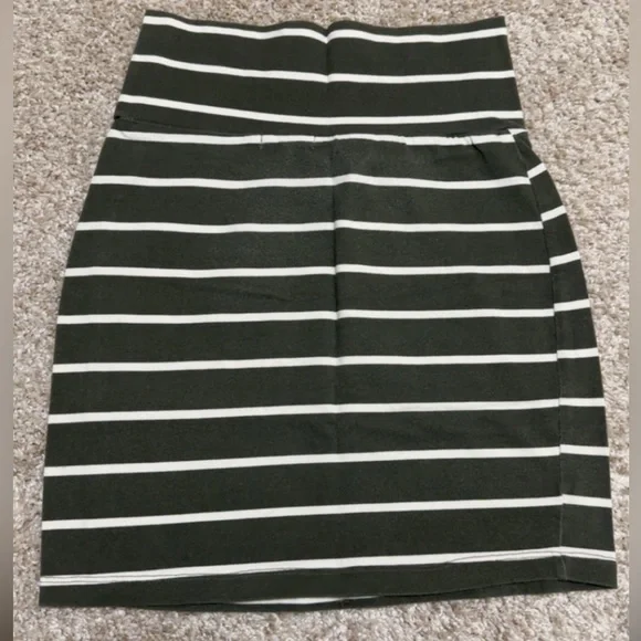 Skirt - Picture 3 of 3